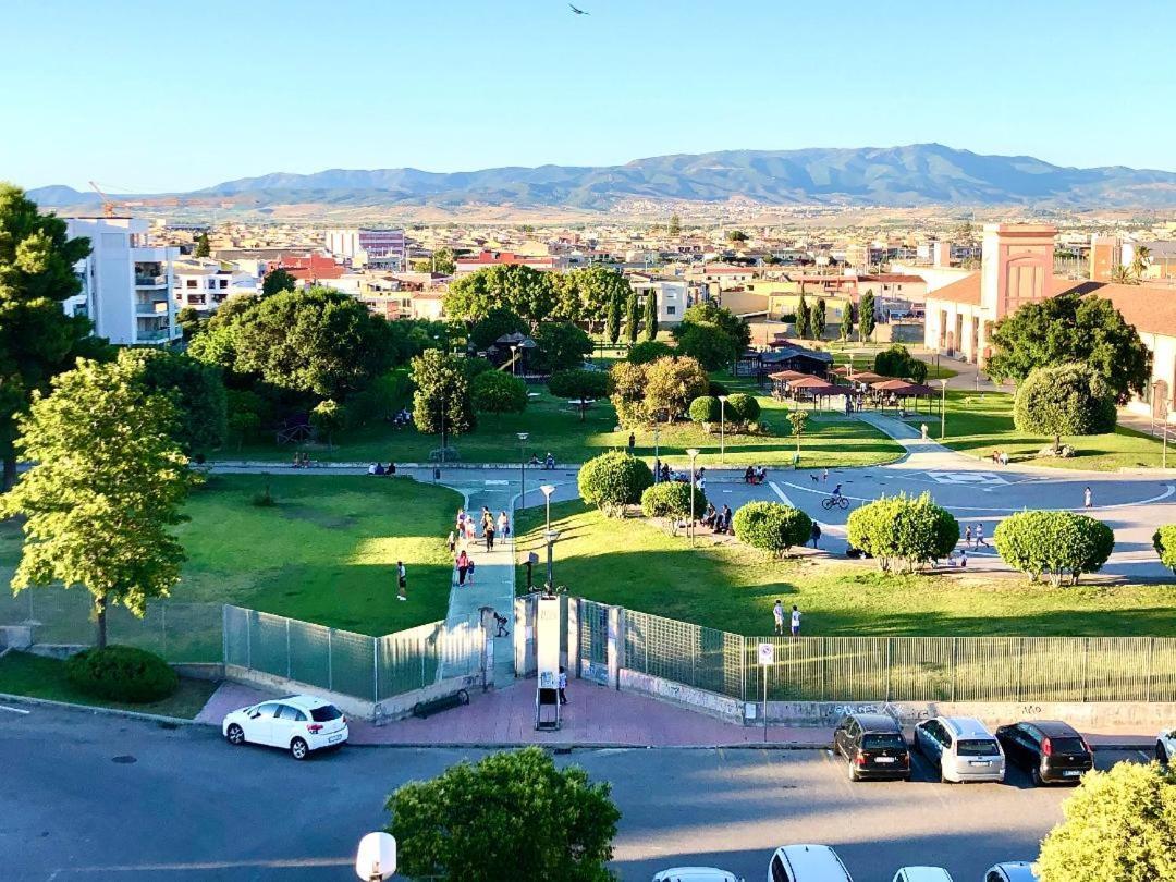 Longlife Isbingias Apartment Cagliari Bagian luar foto