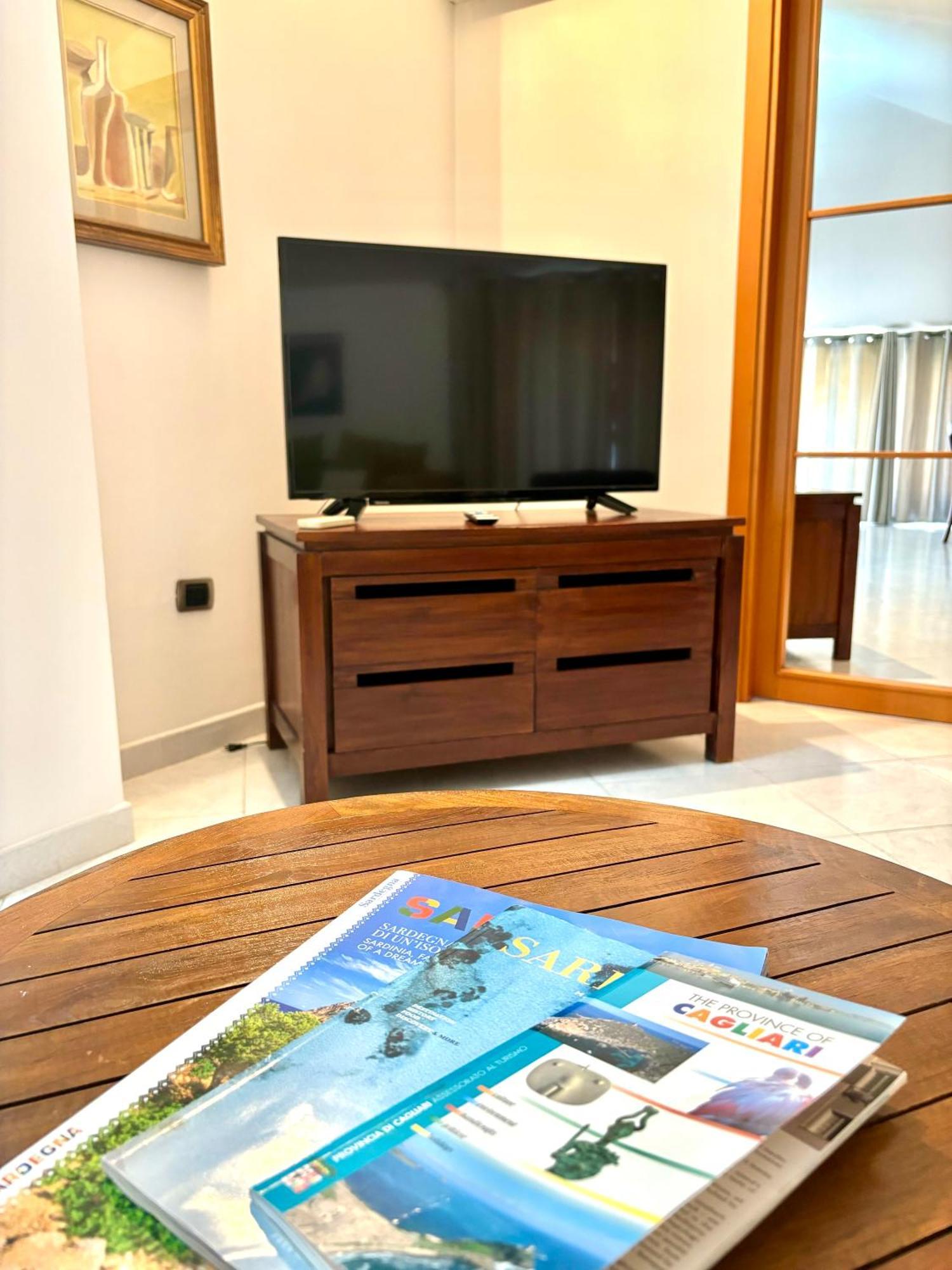 Longlife Isbingias Apartment Cagliari Bagian luar foto