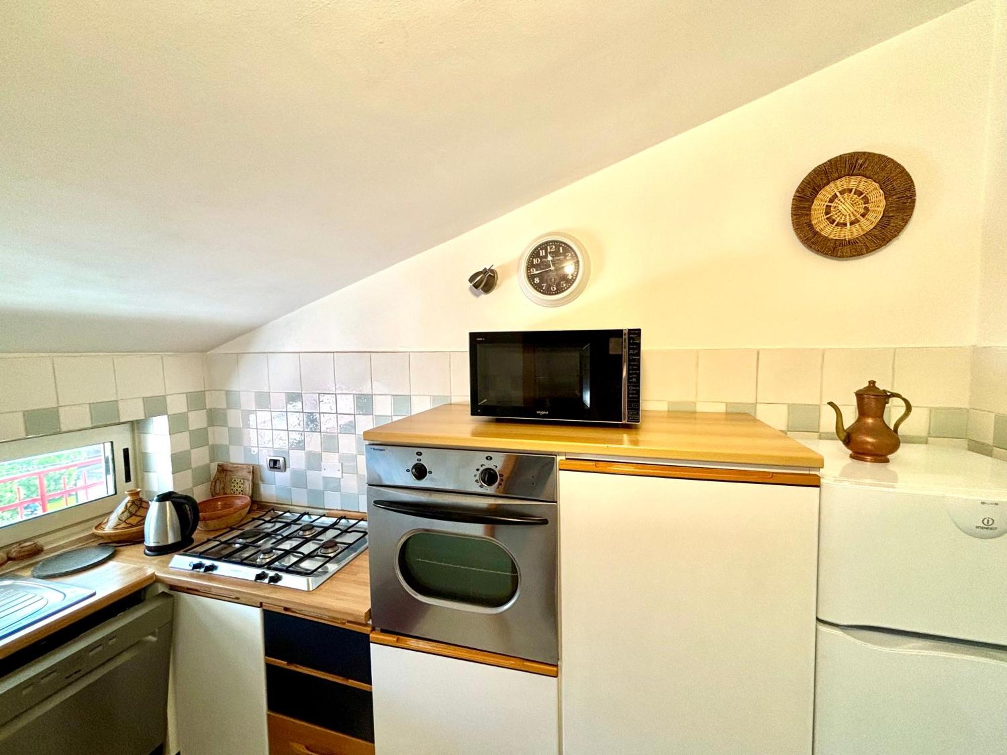 Longlife Isbingias Apartment Cagliari Bagian luar foto