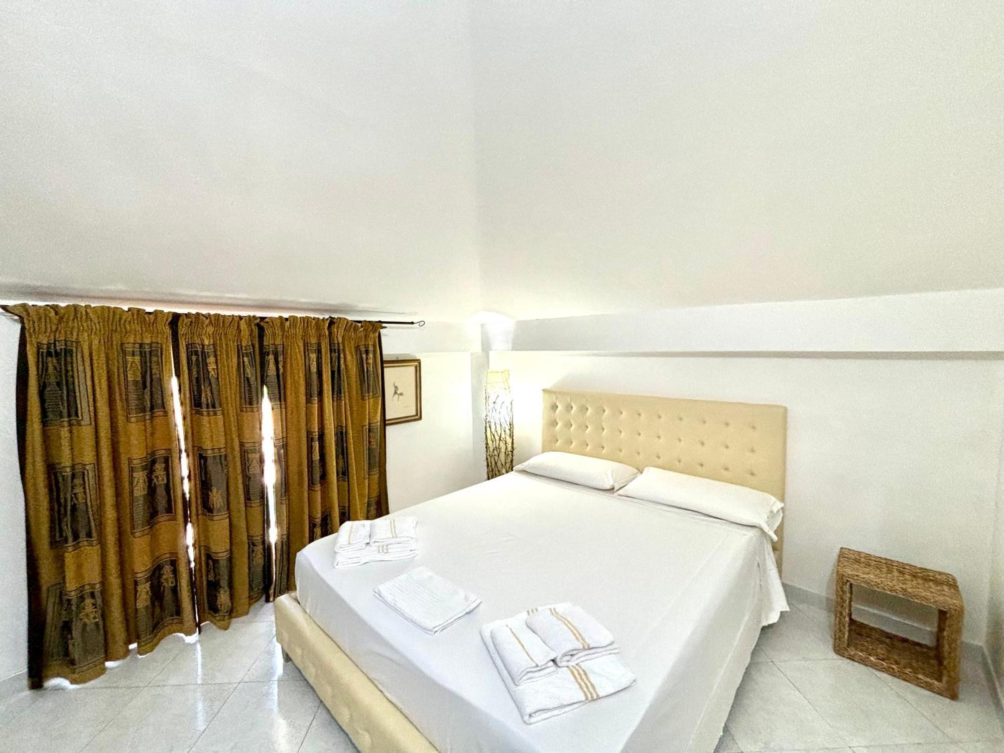 Longlife Isbingias Apartment Cagliari Bagian luar foto