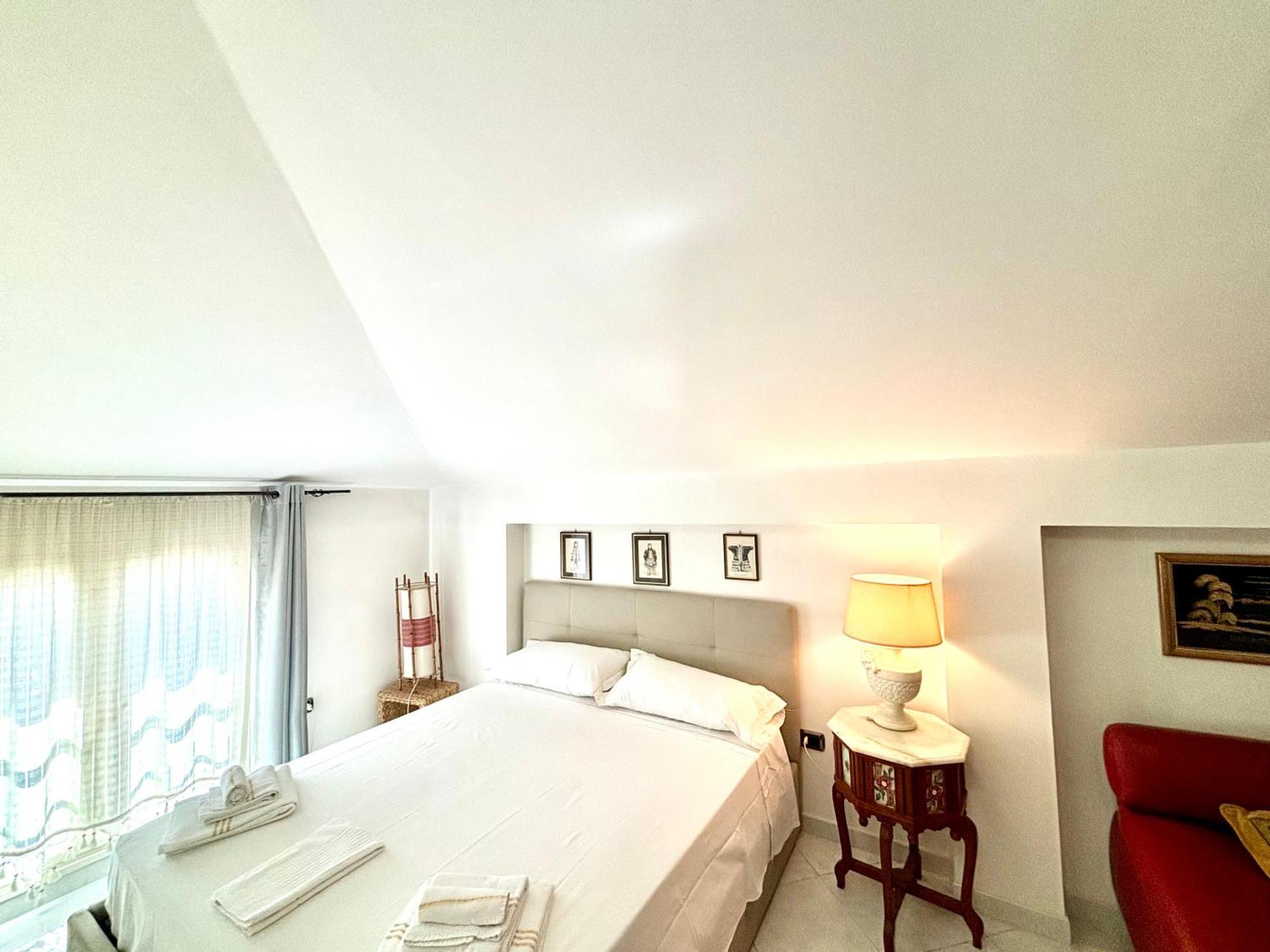 Longlife Isbingias Apartment Cagliari Bagian luar foto