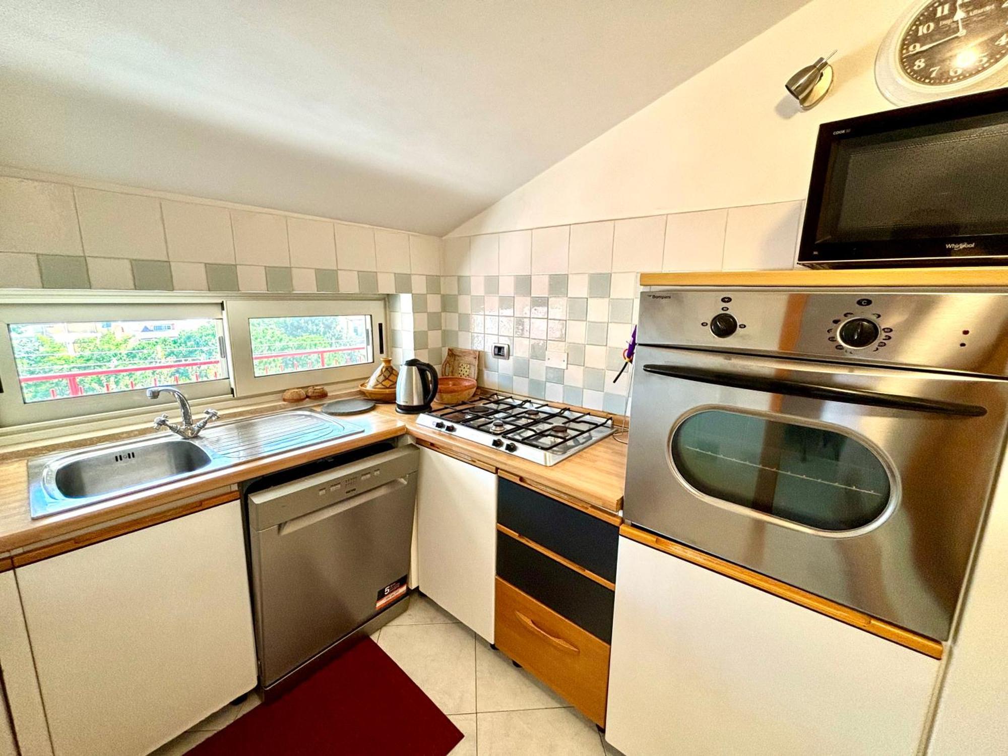 Longlife Isbingias Apartment Cagliari Bagian luar foto